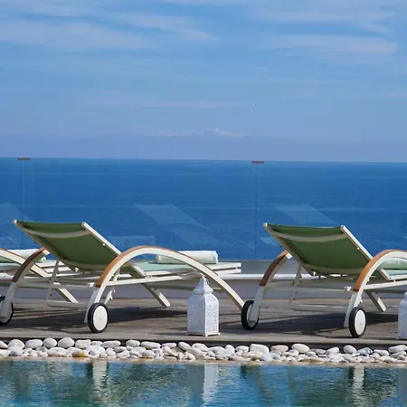 Infinity View 1 In Skala *